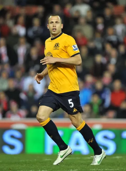 Framed Print : Heitinga in Action: Everton vs Stoke City, Premier League Showdown (01 May 2012, Britannia Stadium)