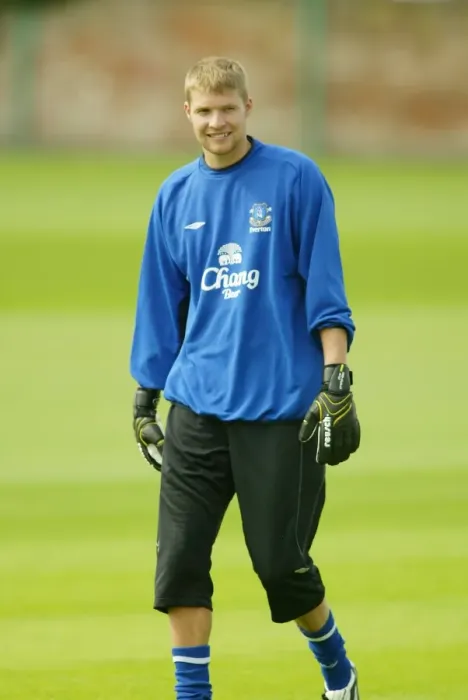 Framed Print : Iain Turner at Everton Training, July 2004 Framed Print : Iain Turner at Everton Training, July 2004