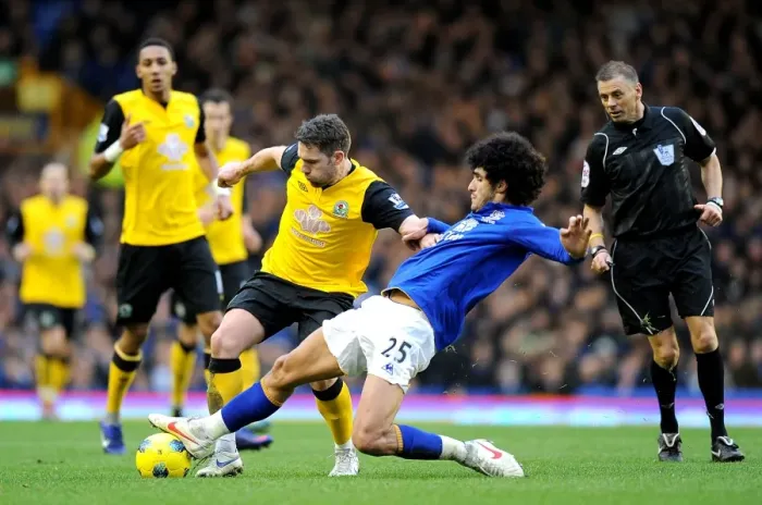 Framed Print : Intense Rivalry: David Dunn vs. Marouane Fellaini - Battle for Supremacy at Goodison Park (Premier League) Framed Print : Intense Rivalry: David Dunn vs. Marouane Fellaini - Battle for Supremacy at Goodison Park (Premier League)