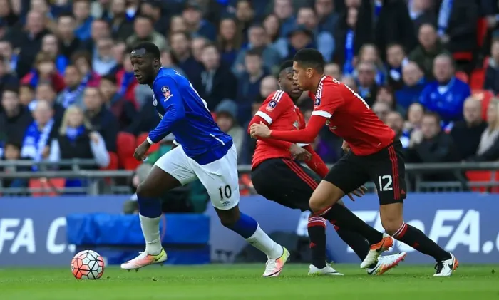 Framed Print : Intense Rivalry: Lukaku vs. Smalling - Everton vs. Manchester United in the FA Cup Semi-Finals