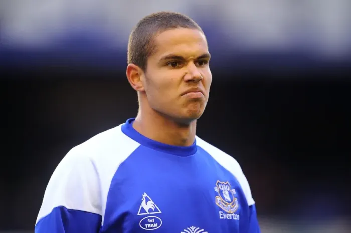 Framed Print : Jack Rodwell's Standout Performance: Everton vs. Stoke City, Barclays Premier League (04 December 2011, Goodison Park) Framed Print : Jack Rodwell's Standout Performance: Everton vs. Stoke City, Barclays Premier League (04 December 2011, Goodison Park)