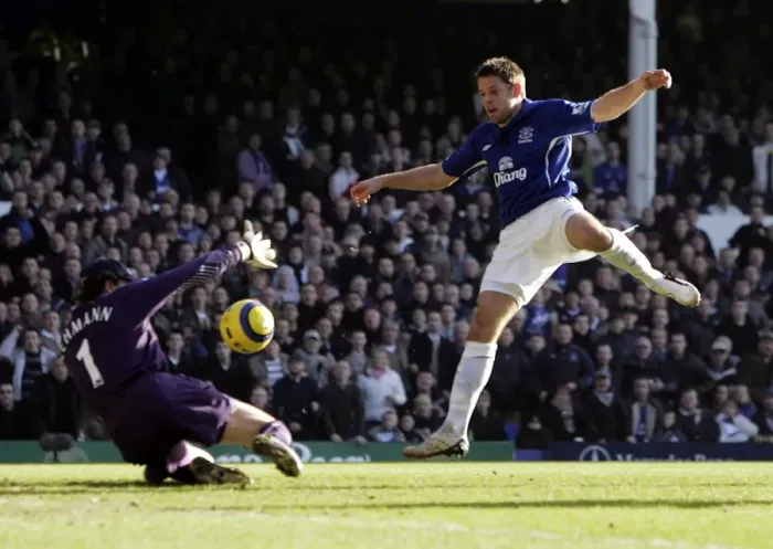 Framed Print : James Beattie's Thrilling Goal for Everton Framed Print : James Beattie's Thrilling Goal for Everton