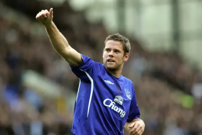 Framed Print : James Beattie's Thumbs-Up: Everton's Winning Moment
