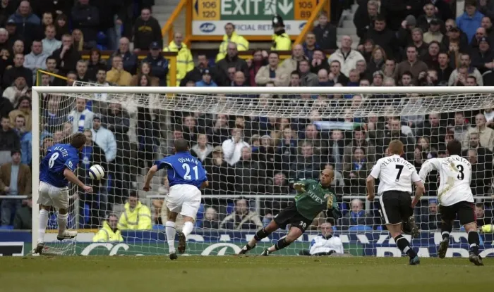 Framed Print : James Beattie's Thunderous Penalty Goal for Everton Framed Print : James Beattie's Thunderous Penalty Goal for Everton