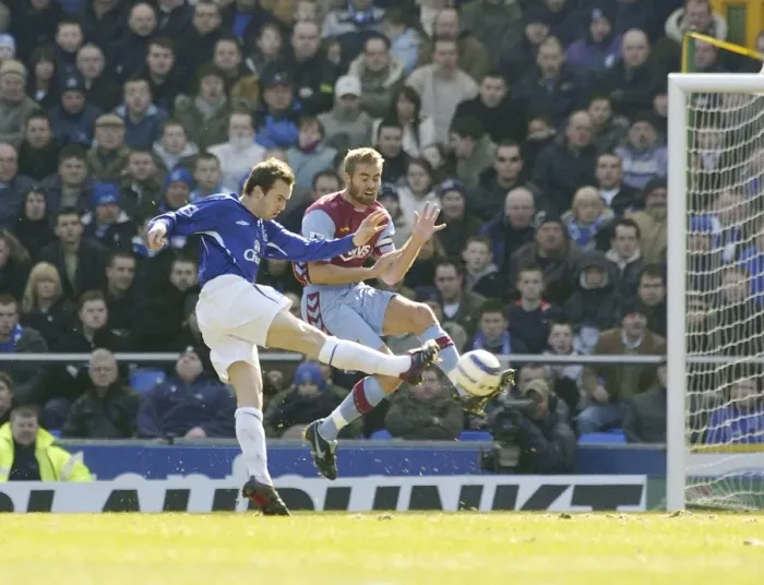 Framed Print : James McFadden Scores First Everton Goal Framed Print : James McFadden Scores First Everton Goal