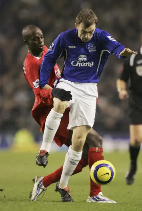Framed Print : James McFadden vs. Mohamed Sissoko: A Moment of Skill on the Football Field Framed Print : James McFadden vs. Mohamed Sissoko: A Moment of Skill on the Football Field