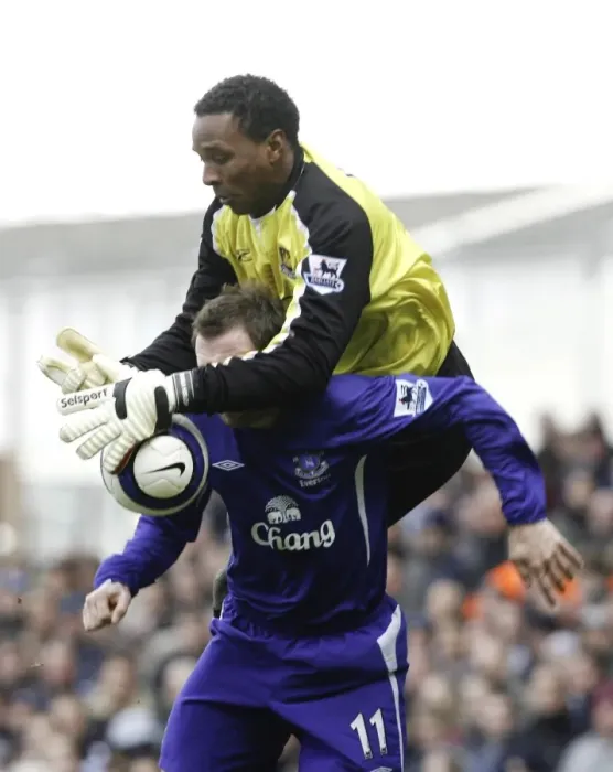 Framed Print : James McFadden vs. Shaka Hislop: A Footballing Rivalry Framed Print : James McFadden vs. Shaka Hislop: A Footballing Rivalry