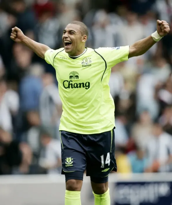 Framed Print : James Vaughan's Thrilling Winning Goal: Everton at The Hawthorns vs West Bromwich Albion, Barclays Premier League (23 / 8 / 08) Framed Print : James Vaughan's Thrilling Winning Goal: Everton at The Hawthorns vs West Bromwich Albion, Barclays Premier League (23 / 8 / 08)