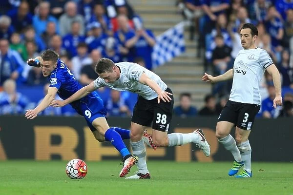 Jamie Vardy's Reaction: Penalty Call against Everton's Matthew Pennington in Leicester City vs Everton, Premier League