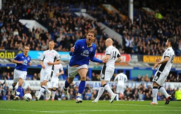 Jelavic Scores Penalty: Everton's Thrilling 1-0 Victory Over Fulham (Barclays Premier League, Goodison Park, 28 April 2012)
