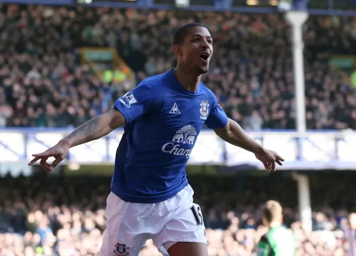 Framed Print : Jermaine Beckford's Thrilling Opener: Everton vs. Sunderland (BPL 2011) Framed Print : Jermaine Beckford's Thrilling Opener: Everton vs. Sunderland (BPL 2011)