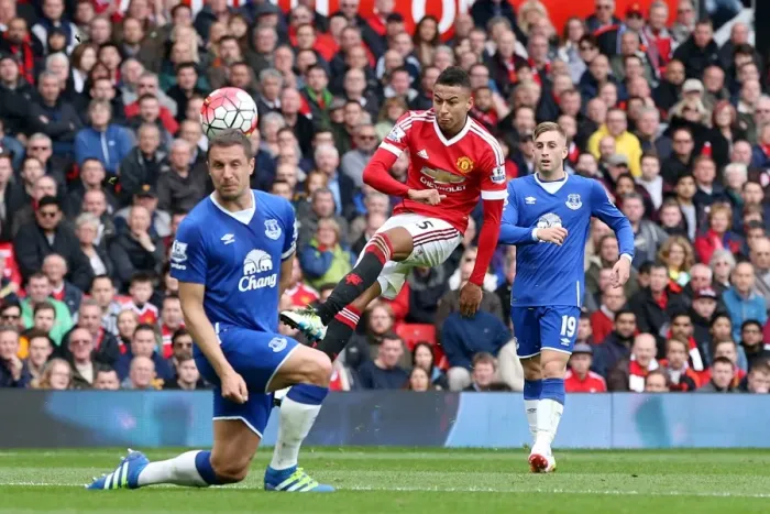 Framed Print : Jesse Lingard's Thunderbolt: Manchester United vs. Everton at Old Trafford Framed Print : Jesse Lingard's Thunderbolt: Manchester United vs. Everton at Old Trafford