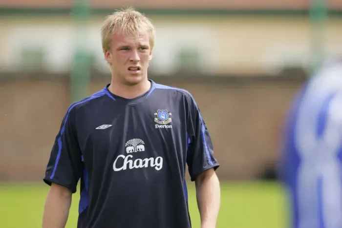 Framed Print : John Ruddy: Intense Concentration during Everton Training Framed Print : John Ruddy: Intense Concentration during Everton Training