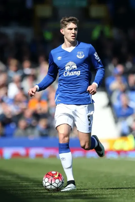 Framed Print : John Stones in Action: Everton vs AFC Bournemouth, Barclays Premier League, Goodison Park Framed Print : John Stones in Action: Everton vs AFC Bournemouth, Barclays Premier League, Goodison Park