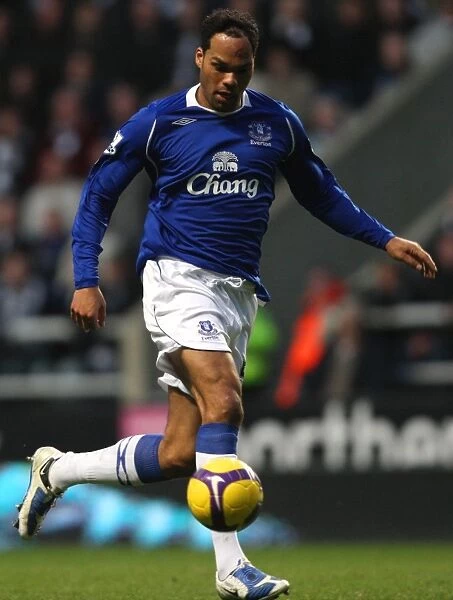 Joleon Lescott in Action: Everton vs Newcastle, 2008-09 Season - Game 22