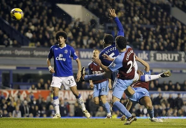 Joleon Lescott Scores Everton's Second Goal Against Aston Villa (7 / 12 / 08, Goodison Park)