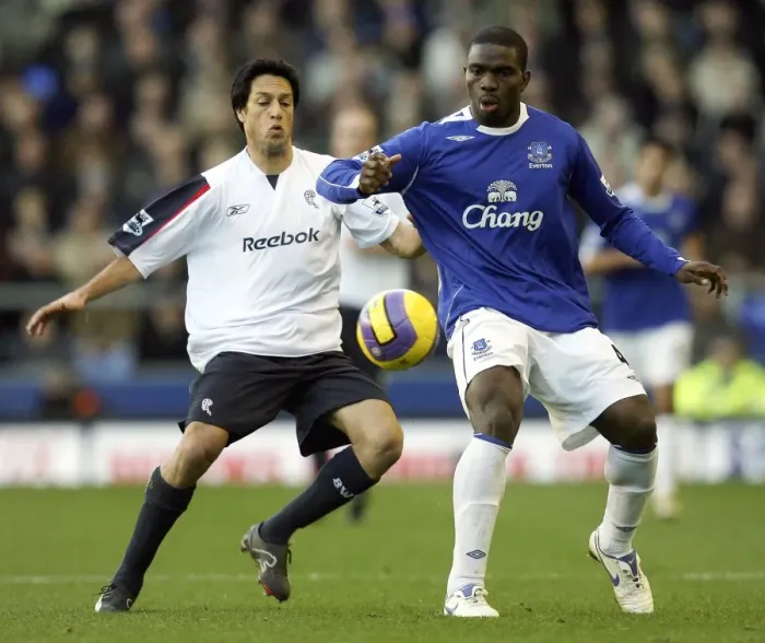 Framed Print : Joseph Yobo in Action: Everton vs Bolton Wanderers, FA Barclays Premiership, November 18, 2006