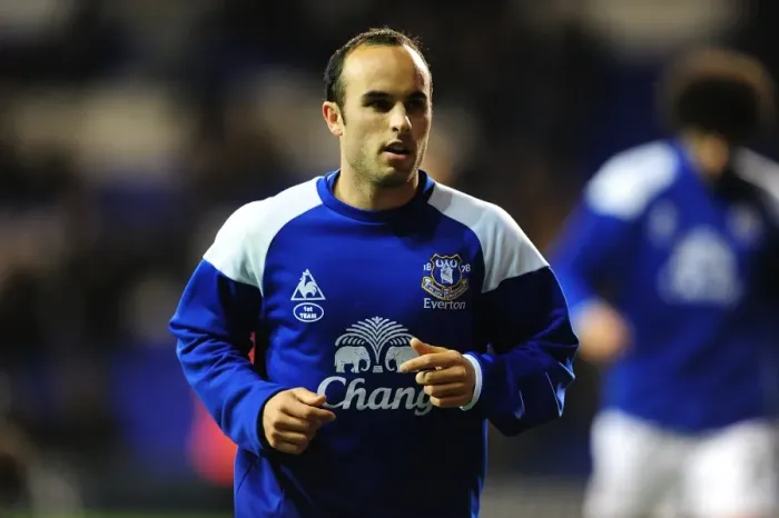 Framed Print : Landon Donovan's Everton Debut: Tottenhotspur vs Everton, Barclays Premier League (2012) Framed Print : Landon Donovan's Everton Debut: Tottenhotspur vs Everton, Barclays Premier League (2012)