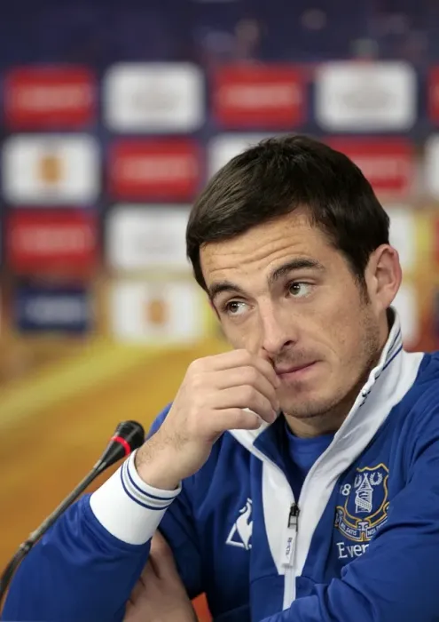 Framed Print : Leighton Baines at Europa League Press Conference: SL Benfica vs Everton, Estadio da Luz Framed Print : Leighton Baines at Europa League Press Conference: SL Benfica vs Everton, Estadio da Luz
