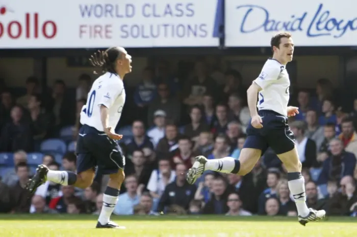 Framed Print : Leighton Baines Scores First Goal: Everton's Triumph over Portsmouth in the Barclays Premier League (21 / 3 / 09) Framed Print : Leighton Baines Scores First Goal: Everton's Triumph over Portsmouth in the Barclays Premier League (21 / 3 / 09)