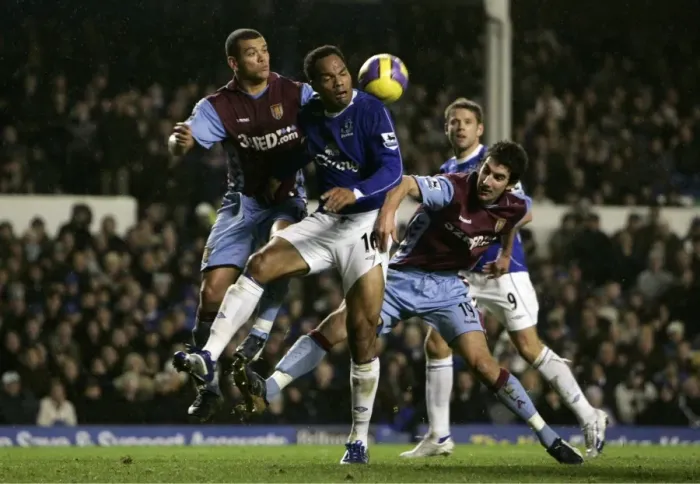 Framed Print : Lescott in Action: Everton vs Aston Villa, FA Premiership, 11 / 11 / 06