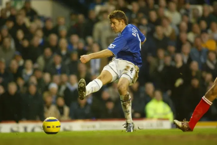 Framed Print : A Look Back: Everton 0-1 Charlton (04-05) - Unforgettable Moments from Past Seasons