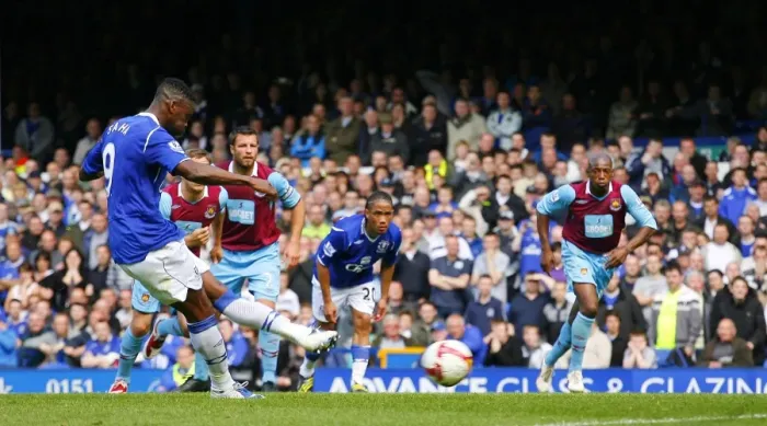 Framed Print : Louis Saha's Dramatic Penalty: Everton's Victory Over West Ham United, May 2009 Framed Print : Louis Saha's Dramatic Penalty: Everton's Victory Over West Ham United, May 2009
