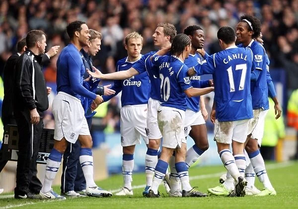 Louis Saha's Game-Winning Goal: Everton 2-0 West Bromwich Albion (2009)