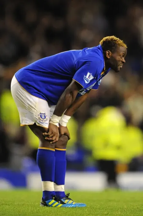 Framed Print : Louis Saha's Stunner: Everton vs Chelsea, Carling Cup Fourth Round, Goodison Park (26 October 2011) Framed Print : Louis Saha's Stunner: Everton vs Chelsea, Carling Cup Fourth Round, Goodison Park (26 October 2011)