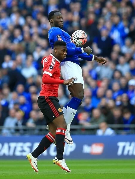 Lukaku vs Fosu-Mensah: A Tactical Showdown in the Emirates FA Cup Semi-Final at Wembley Stadium - Everton vs Manchester United
