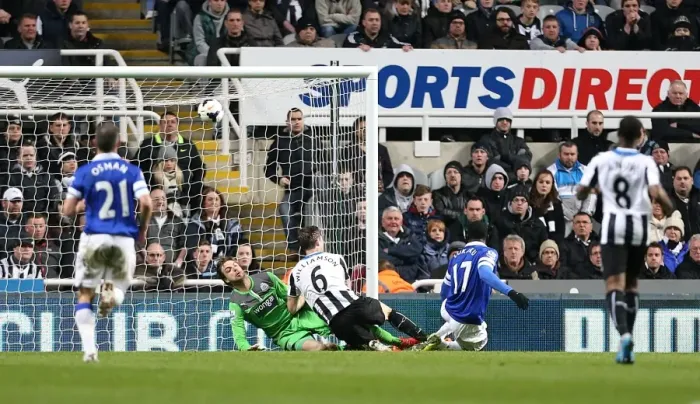 Framed Print : Lukaku's Double: Everton's 3-0 Crushing Victory Over Newcastle United (25-03-2014) Framed Print : Lukaku's Double: Everton's 3-0 Crushing Victory Over Newcastle United (25-03-2014)