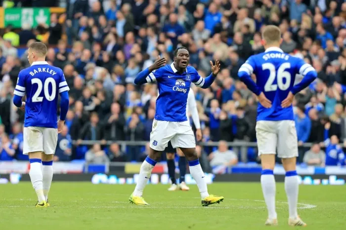 Framed Print : Lukaku's Double in Premier League Thriller: Everton vs Manchester City (3-5-2014) Framed Print : Lukaku's Double in Premier League Thriller: Everton vs Manchester City (3-5-2014)