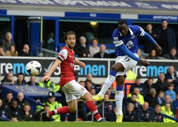 Lukaku's High-Stakes Shot: Everton vs Arsenal at Goodison Park, Premier League