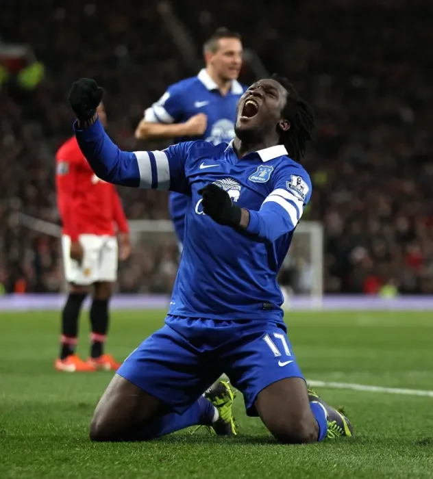 Framed Print : Lukaku's Jubilation: Everton's 1-0 Victory Over Manchester United at Old Trafford (December 4, 2013) - Lukaku Celebrates Oviedo's Game-Winning Goal