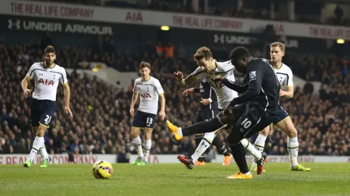 Framed Print : Lukaku's Thunderous Shot: Everton vs. Tottenham, Premier League Rivalry Framed Print : Lukaku's Thunderous Shot: Everton vs. Tottenham, Premier League Rivalry