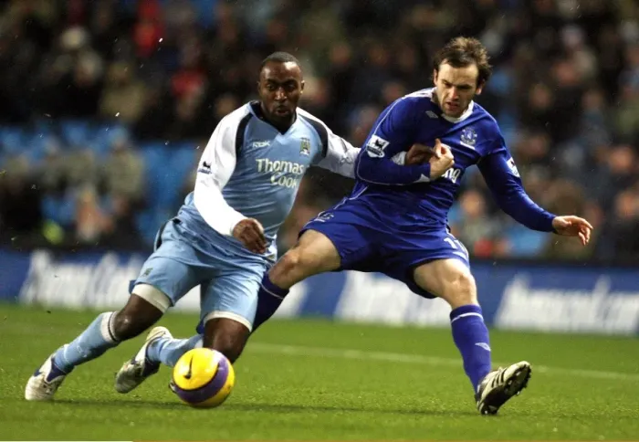Framed Print : Manchester City v Everton - Darius Vassell and Evertons James McFadden Framed Print : Manchester City v Everton - Darius Vassell and Evertons James McFadden