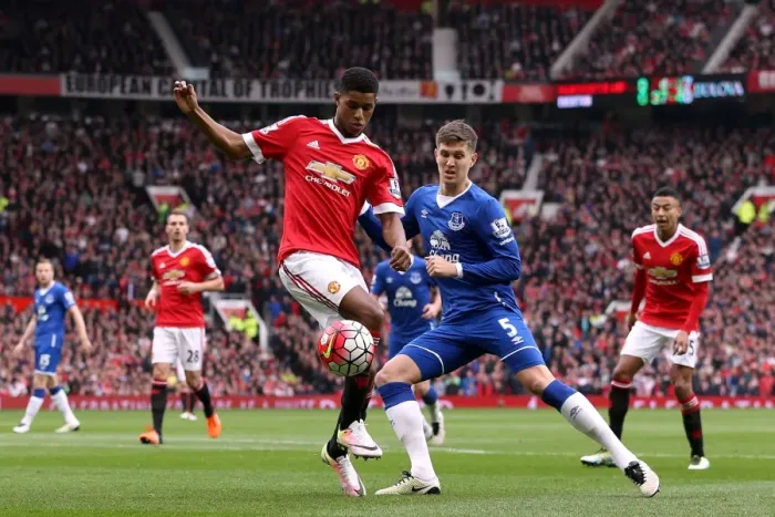 Framed Print : Manchester United vs. Everton: Rashford vs. Stones - Intense Battle for Ball Possession (Barclays Premier League) Framed Print : Manchester United vs. Everton: Rashford vs. Stones - Intense Battle for Ball Possession (Barclays Premier League)