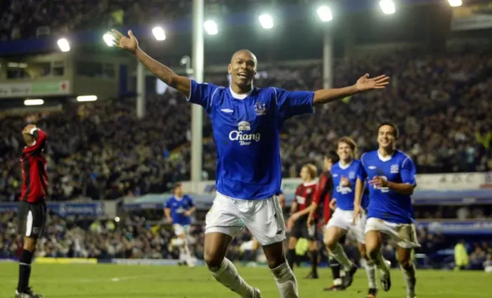 Framed Print : Marcus Bent's Thrilling Goal Celebration for Everton FC Framed Print : Marcus Bent's Thrilling Goal Celebration for Everton FC