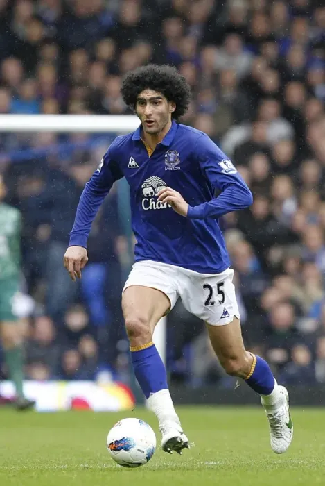 Framed Print : Marouane Fellaini in Action: Everton vs Sunderland, Barclays Premier League, Goodison Park (09.04.2012) Framed Print : Marouane Fellaini in Action: Everton vs Sunderland, Barclays Premier League, Goodison Park (09.04.2012)