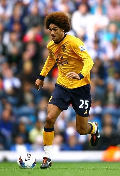 Marouane Fellaini: Everton's Powerhouse Midfielder in Action against Blackburn Rovers, Barclays Premier League (2011)
