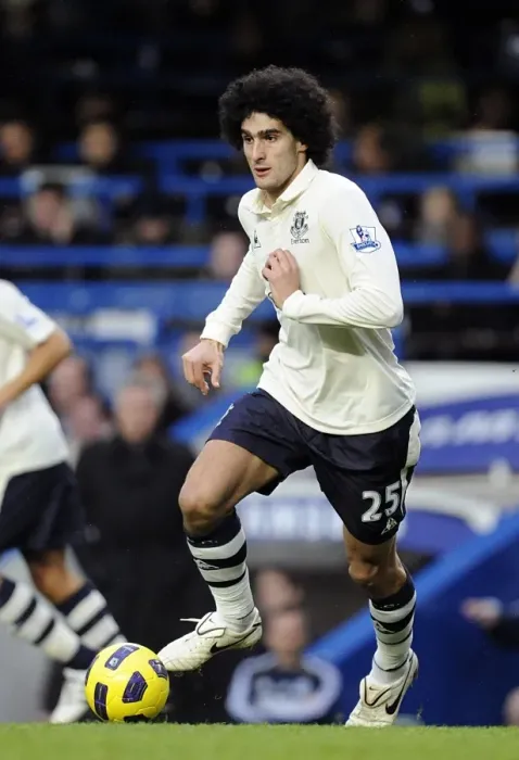 Framed Print : Marouane Fellaini vs. Chelsea: A Fierce Face-Off at Stamford Bridge (4 December 2010)