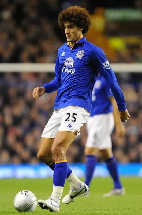 Framed Print : Marouane Fellaini's Thrilling Performance: Everton's Victory Over West Bromwich Albion in Carling Cup Round 3 (September 2011)