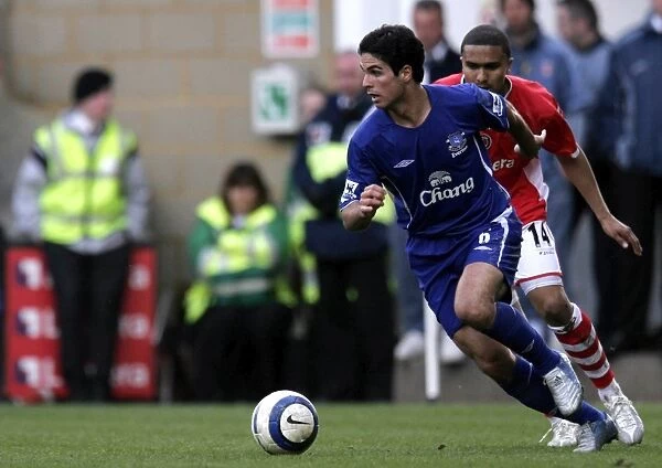 Mikel Arteta on the ball Credit: Action Images  /  Steven Paston Livepic