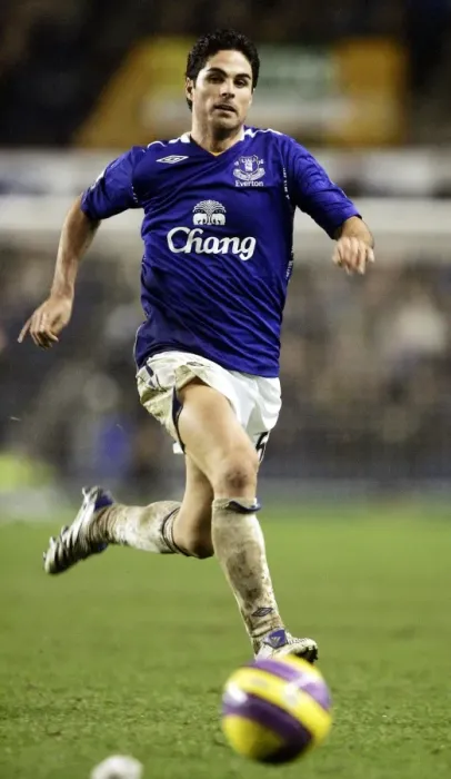 Framed Print : Mikel Arteta in Action: Everton vs. Fulham, Barclays Premier League, Goodison Park, 2007 Framed Print : Mikel Arteta in Action: Everton vs. Fulham, Barclays Premier League, Goodison Park, 2007