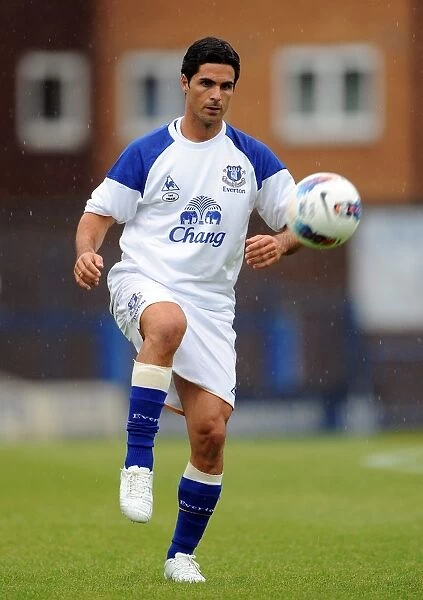 Mikel Arteta Leads Everton in Pre-Season Friendly against Bury (15 July 2011)