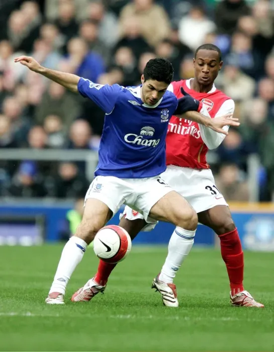 Framed Print : Mikel Arteta vs. Justin Hoyte: A Battle at Goodison Park - Everton vs. Arsenal, FA Barclays Premiership (March 18, 2007) Framed Print : Mikel Arteta vs. Justin Hoyte: A Battle at Goodison Park - Everton vs. Arsenal, FA Barclays Premiership (March 18, 2007)