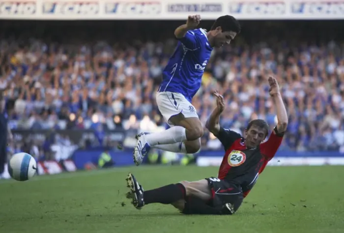 Framed Print : Mikel Arteta vs. Stephen Warnock: Everton vs. Blackburn Rovers in FA Premier League Clash (07 / 08)