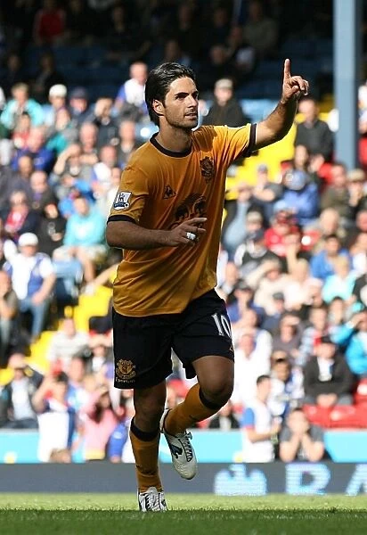Mikel Arteta's Dramatic Penalty: Everton's Thrilling Win Against Blackburn Rovers in Premier League (27 August 2011)