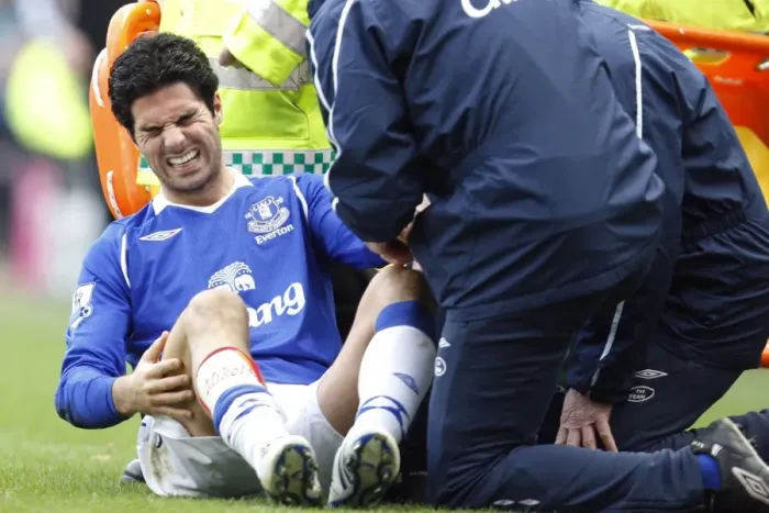Framed Print : Mikel Arteta's Injury Marrs Everton in Newcastle United vs Everton (22 / 2 / 09) Framed Print : Mikel Arteta's Injury Marrs Everton in Newcastle United vs Everton (22 / 2 / 09)