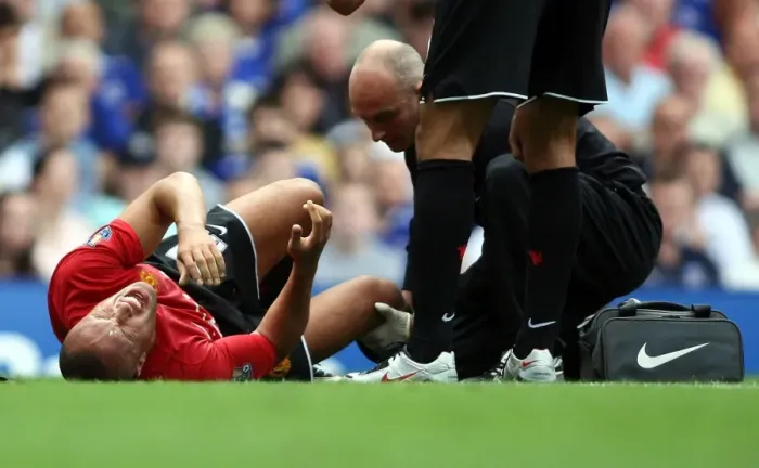 Framed Print : Mikel Silvestre's Injury Marrs Premier League Showdown: Everton vs Manchester United (September 15, 2007)